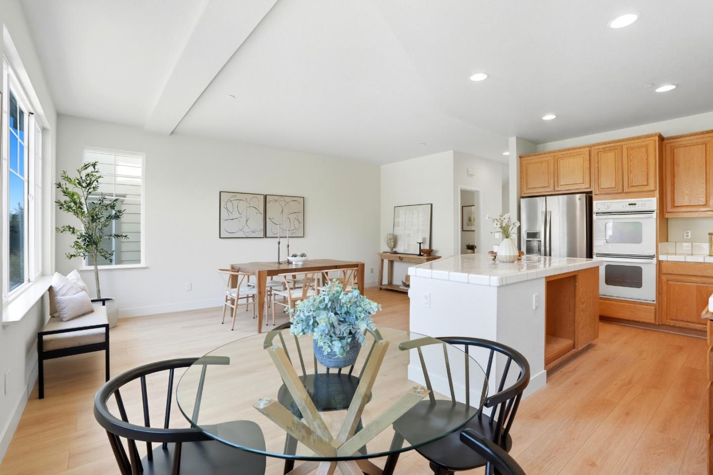 Detail Gallery Image 15 of 70 For 956 Commercial Ave, South San Francisco,  CA 94080 - 3 Beds | 3/1 Baths