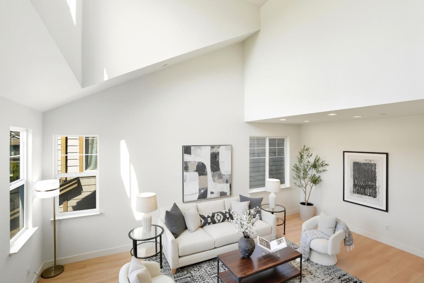 Detail Gallery Image 29 of 70 For 956 Commercial Ave, South San Francisco,  CA 94080 - 3 Beds | 3/1 Baths
