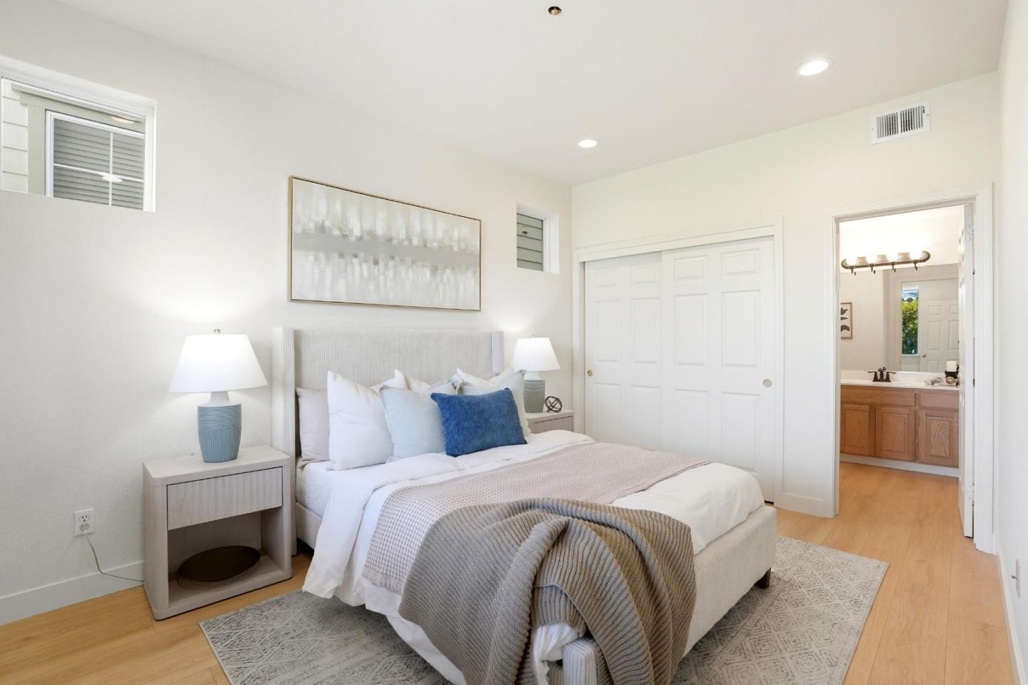 Detail Gallery Image 31 of 70 For 956 Commercial Ave, South San Francisco,  CA 94080 - 3 Beds | 3/1 Baths