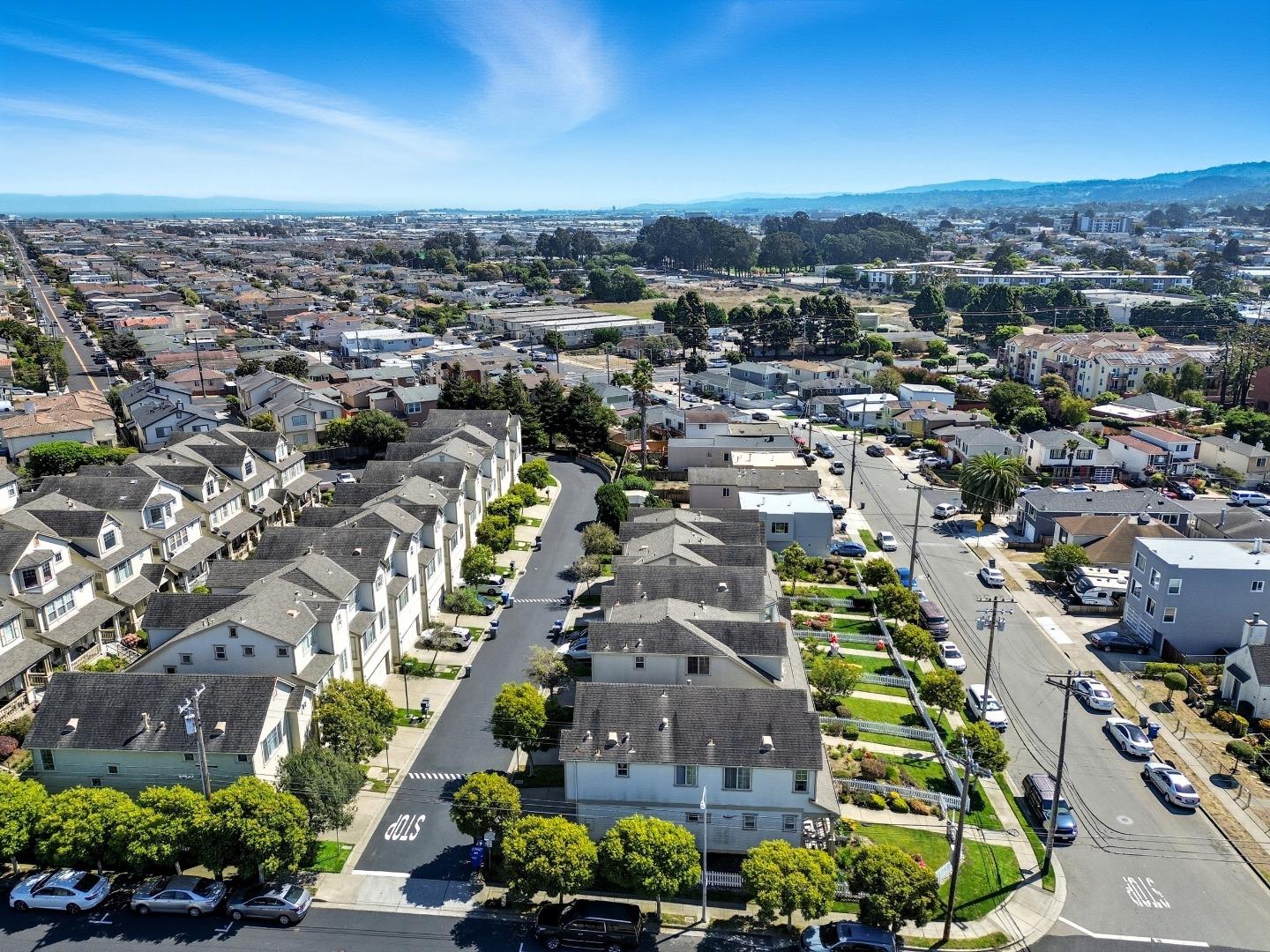 Detail Gallery Image 68 of 70 For 956 Commercial Ave, South San Francisco,  CA 94080 - 3 Beds | 3/1 Baths