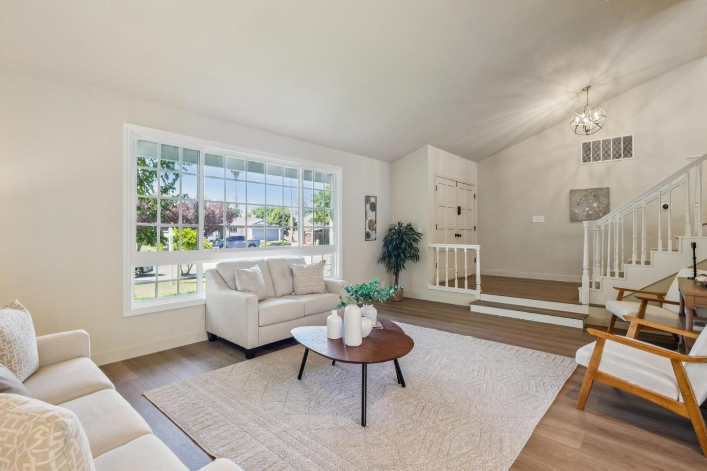 Detail Gallery Image 9 of 29 For 6298 Snell Ave, San Jose,  CA 95123 - 5 Beds | 3 Baths