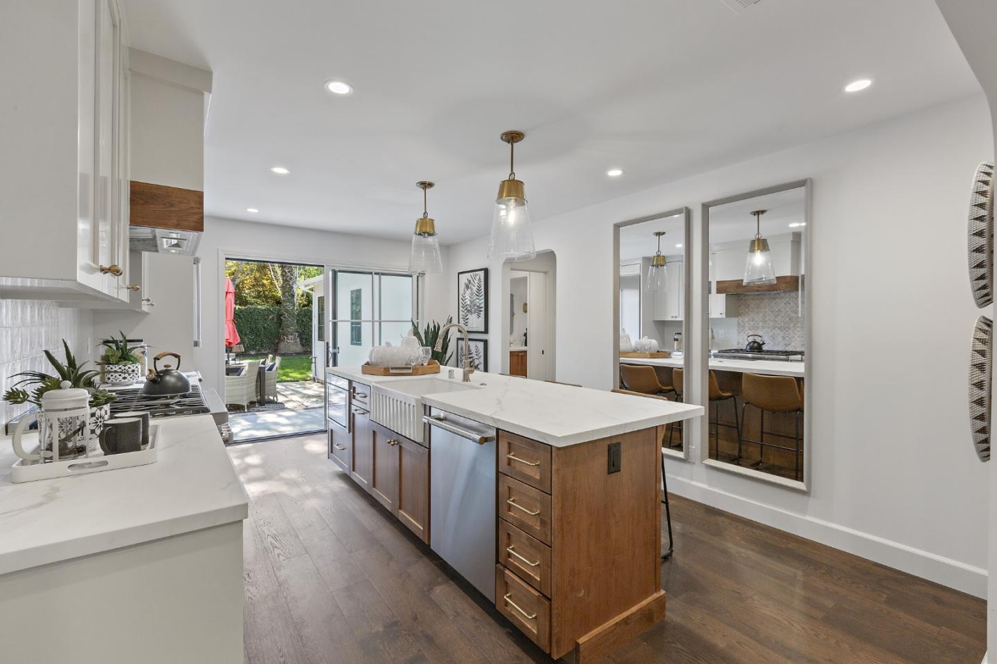 Detail Gallery Image 16 of 55 For 1655 Everett Ave, San Jose,  CA 95125 - 3 Beds | 2/1 Baths