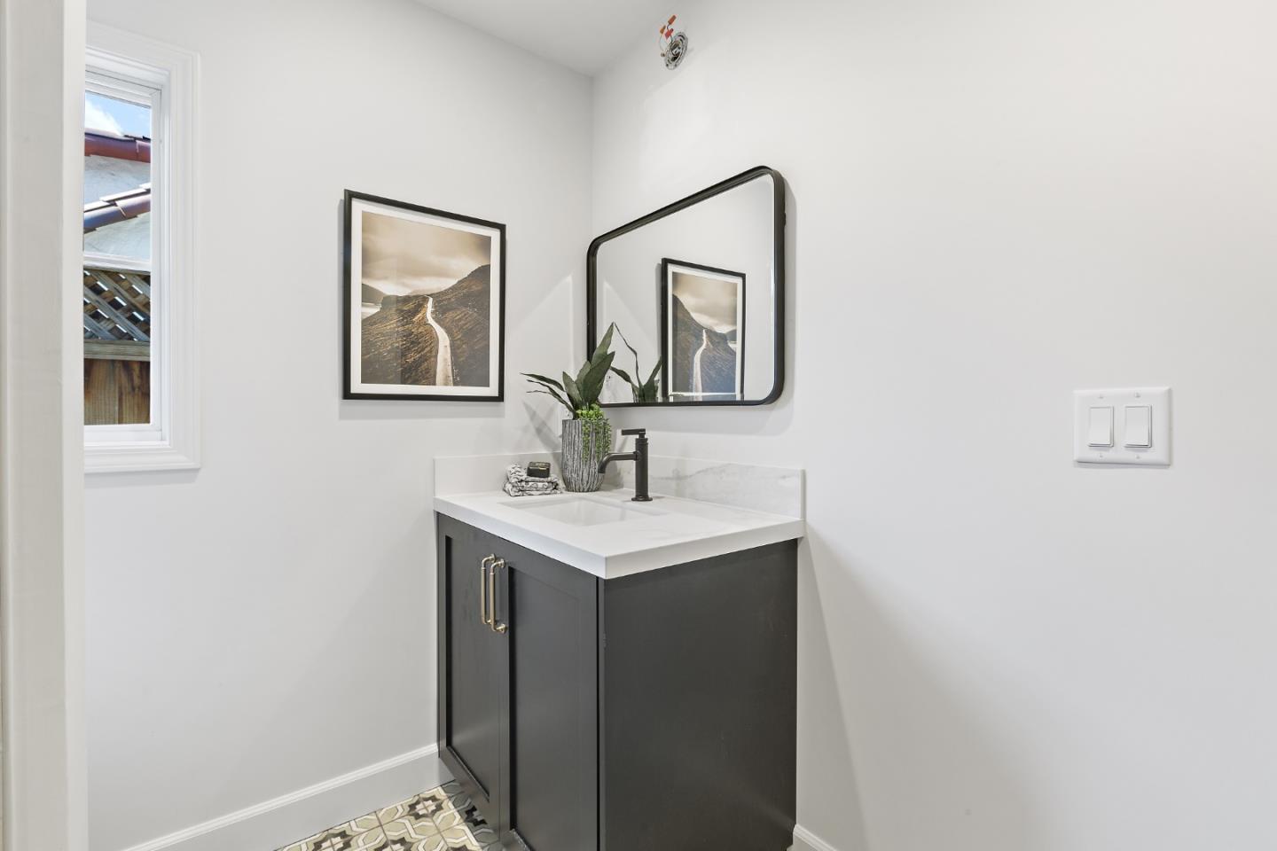 Detail Gallery Image 27 of 55 For 1655 Everett Ave, San Jose,  CA 95125 - 3 Beds | 2/1 Baths
