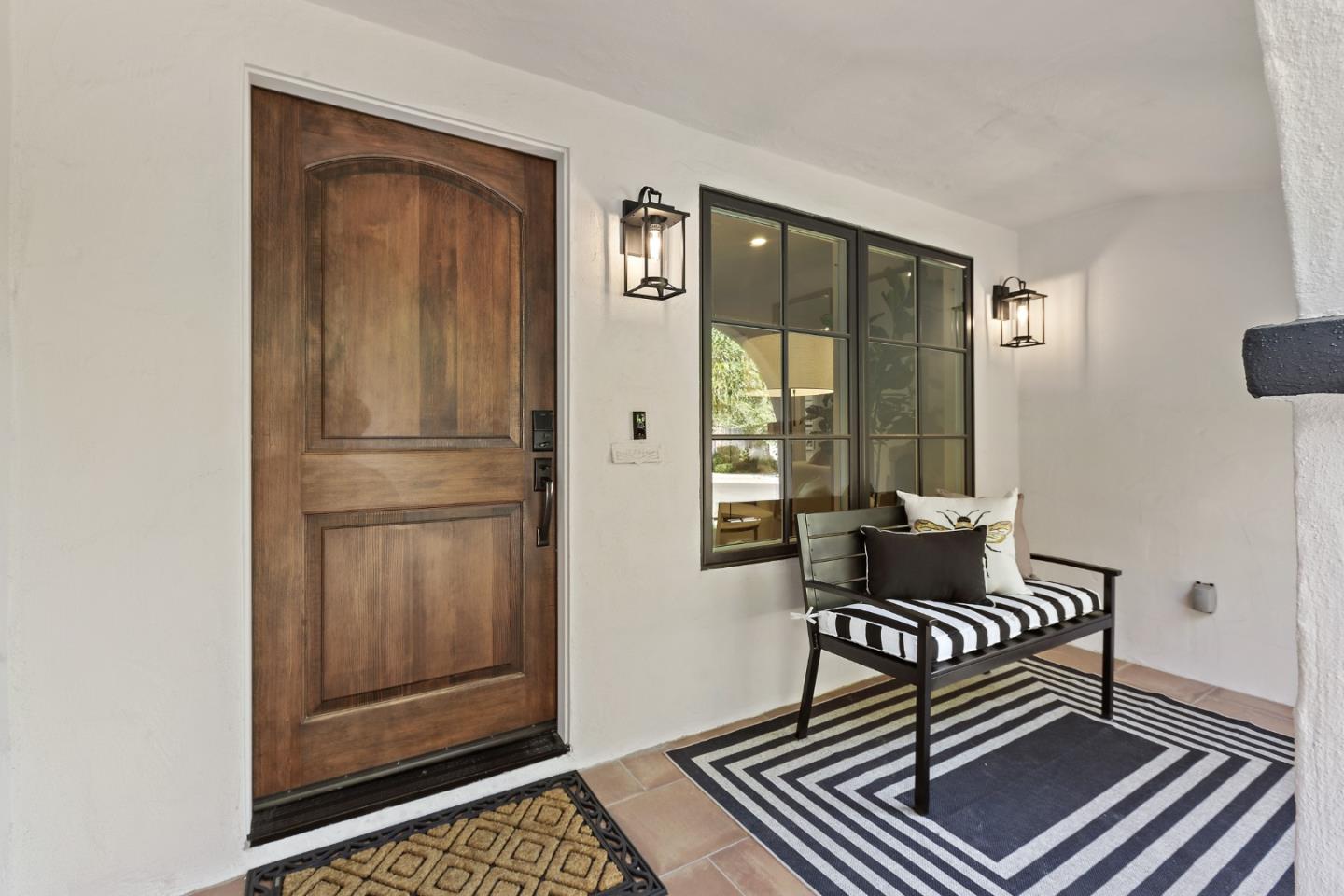 Detail Gallery Image 6 of 55 For 1655 Everett Ave, San Jose,  CA 95125 - 3 Beds | 2/1 Baths