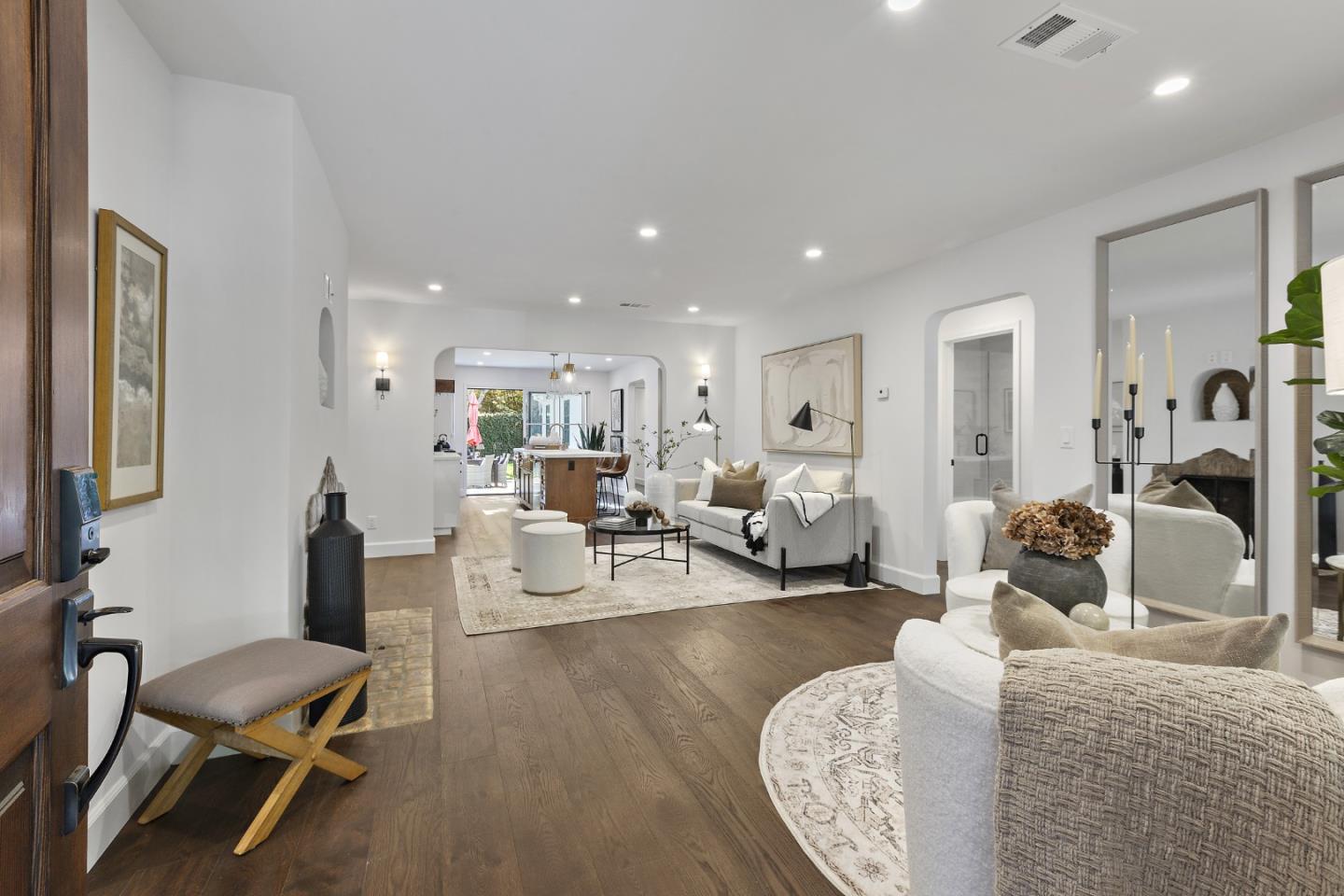 Detail Gallery Image 8 of 55 For 1655 Everett Ave, San Jose,  CA 95125 - 3 Beds | 2/1 Baths