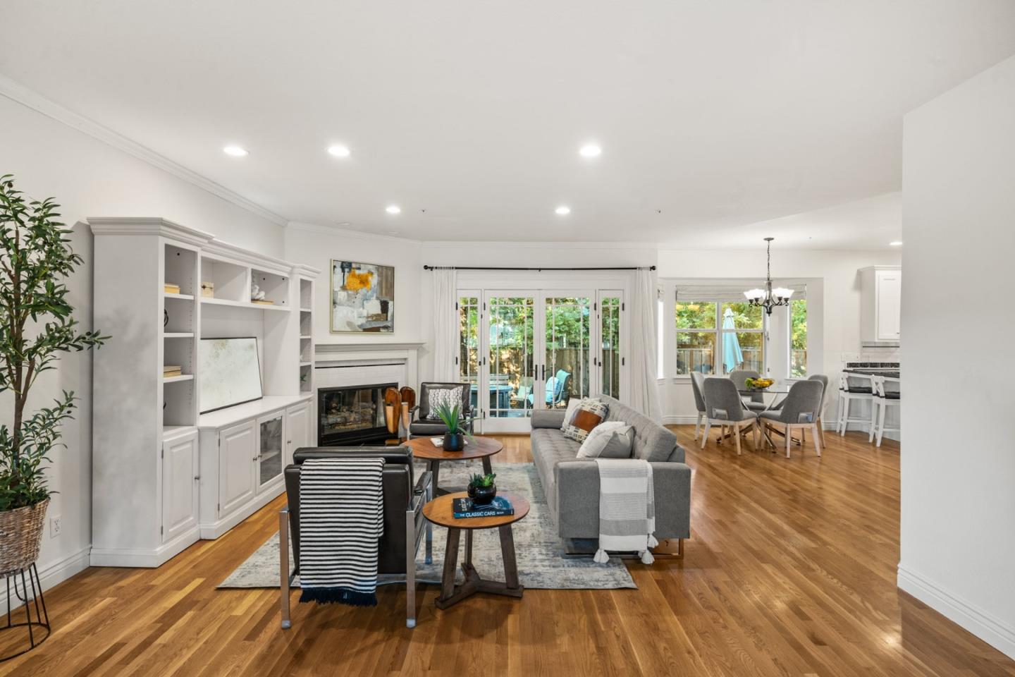 Detail Gallery Image 16 of 76 For 339 Sequoia Ave, Redwood City,  CA 94061 - 4 Beds | 3 Baths