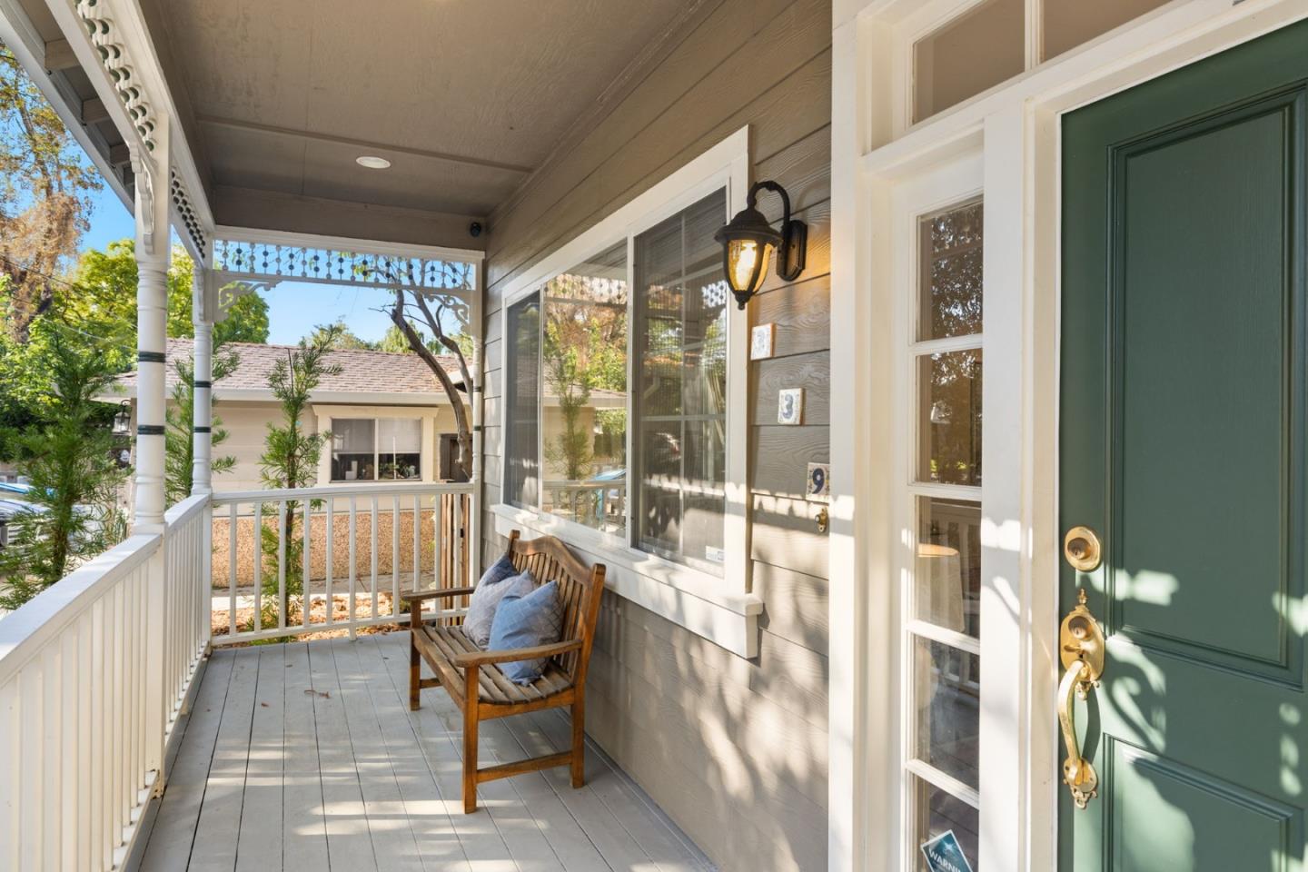 Detail Gallery Image 5 of 76 For 339 Sequoia Ave, Redwood City,  CA 94061 - 4 Beds | 3 Baths