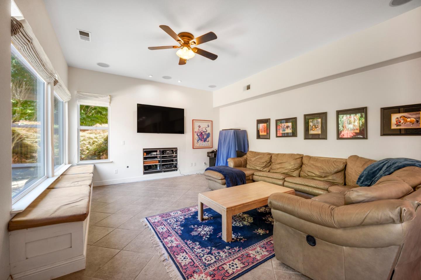 Detail Gallery Image 21 of 36 For 18540 Serra Ct, Morgan Hill,  CA 95037 - 4 Beds | 3 Baths