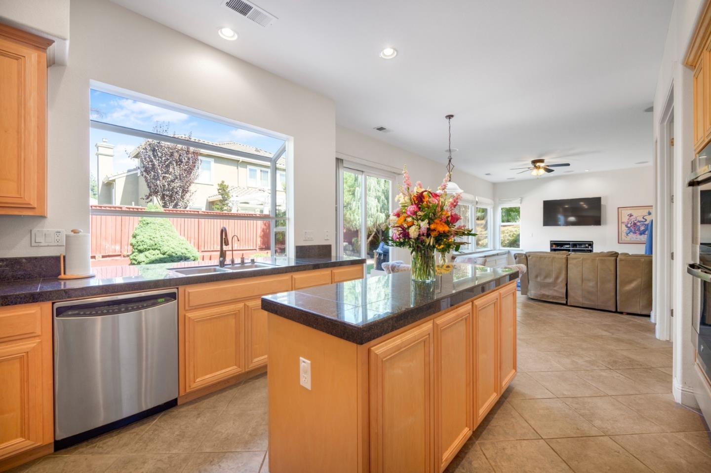 Detail Gallery Image 25 of 36 For 18540 Serra Ct, Morgan Hill,  CA 95037 - 4 Beds | 3 Baths