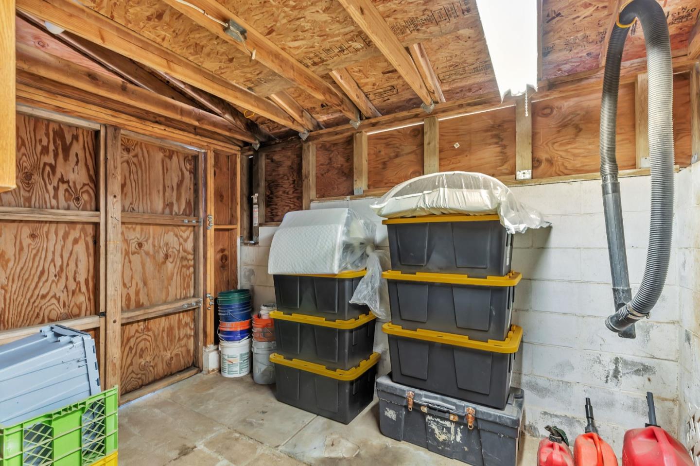 Detail Gallery Image 24 of 49 For 7185 Redwood Retreat Rd, Gilroy,  CA 95020 - 2 Beds | 2 Baths