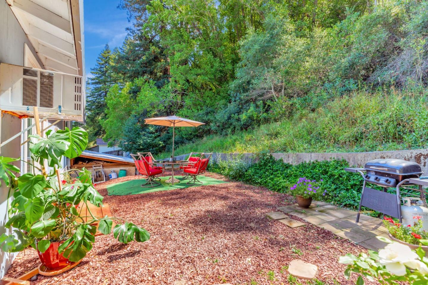 Detail Gallery Image 27 of 49 For 7185 Redwood Retreat Rd, Gilroy,  CA 95020 - 2 Beds | 2 Baths