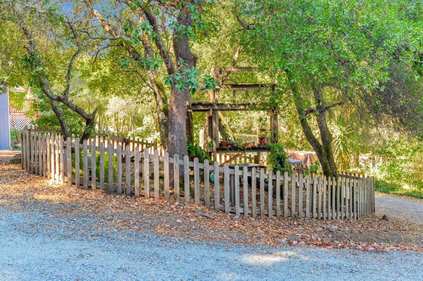 Detail Gallery Image 32 of 49 For 7185 Redwood Retreat Rd, Gilroy,  CA 95020 - 2 Beds | 2 Baths