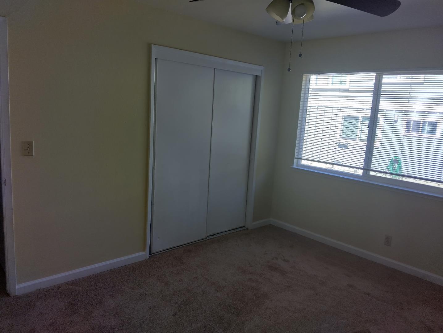 Detail Gallery Image 6 of 11 For 1443 Kentfield Ave #1,  Redwood City,  CA 94061 - 2 Beds | 1 Baths