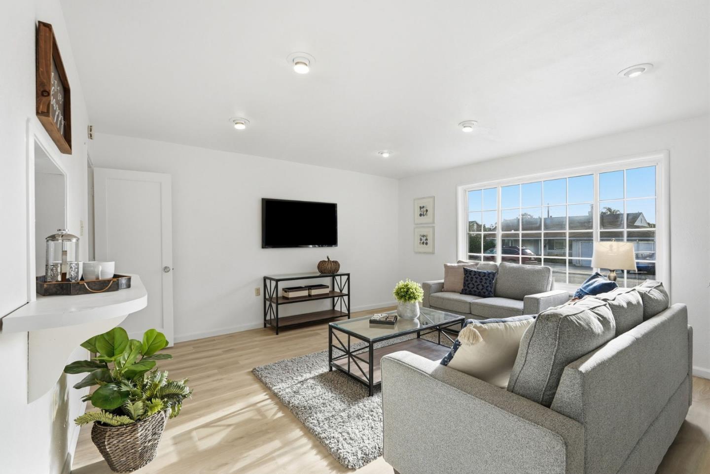 Detail Gallery Image 13 of 38 For 1830 Vegas, Milpitas,  CA 95035 - 3 Beds | 1/1 Baths