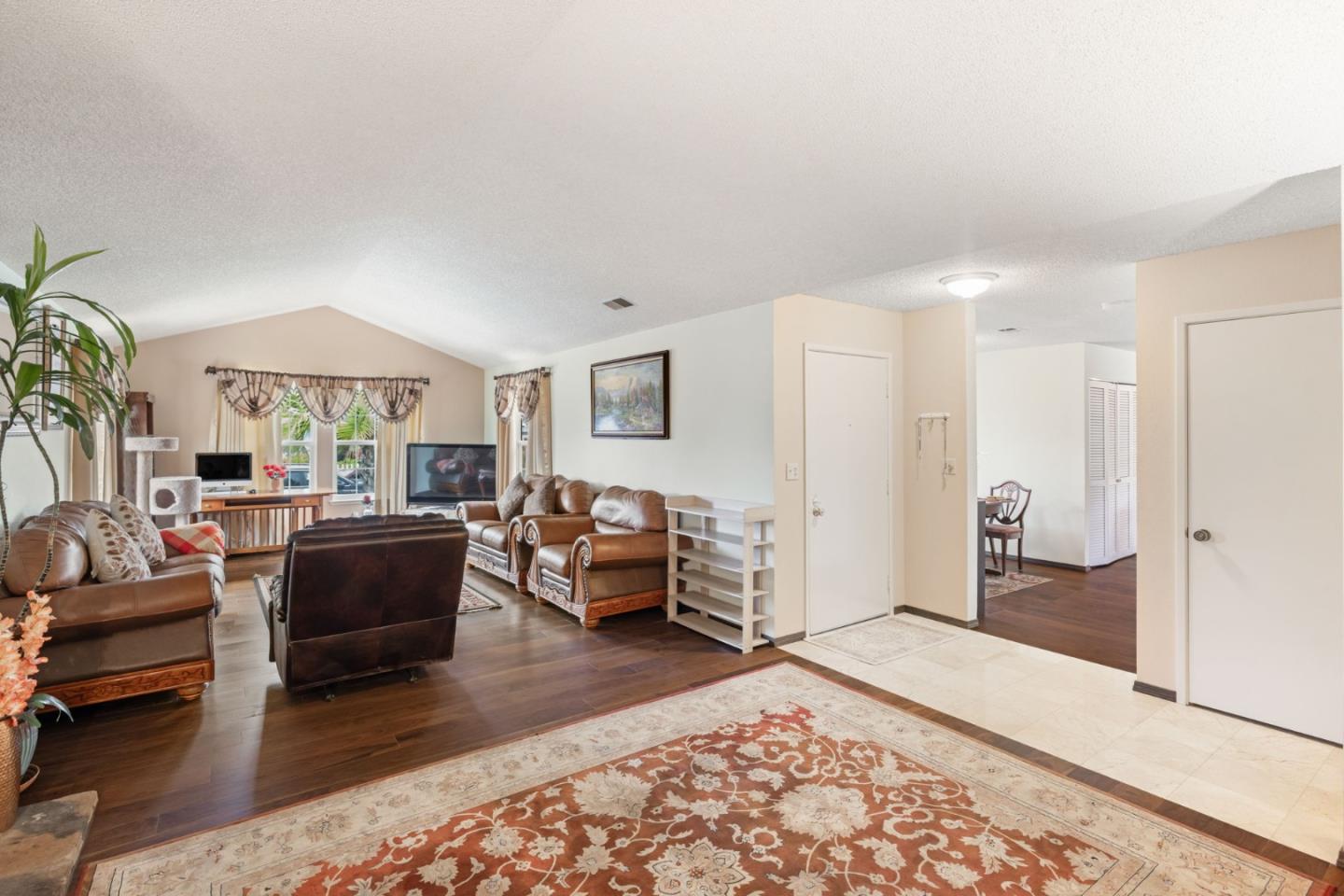 Detail Gallery Image 11 of 69 For 1527 Hawser Ln, Half Moon Bay,  CA 94019 - 3 Beds | 2 Baths