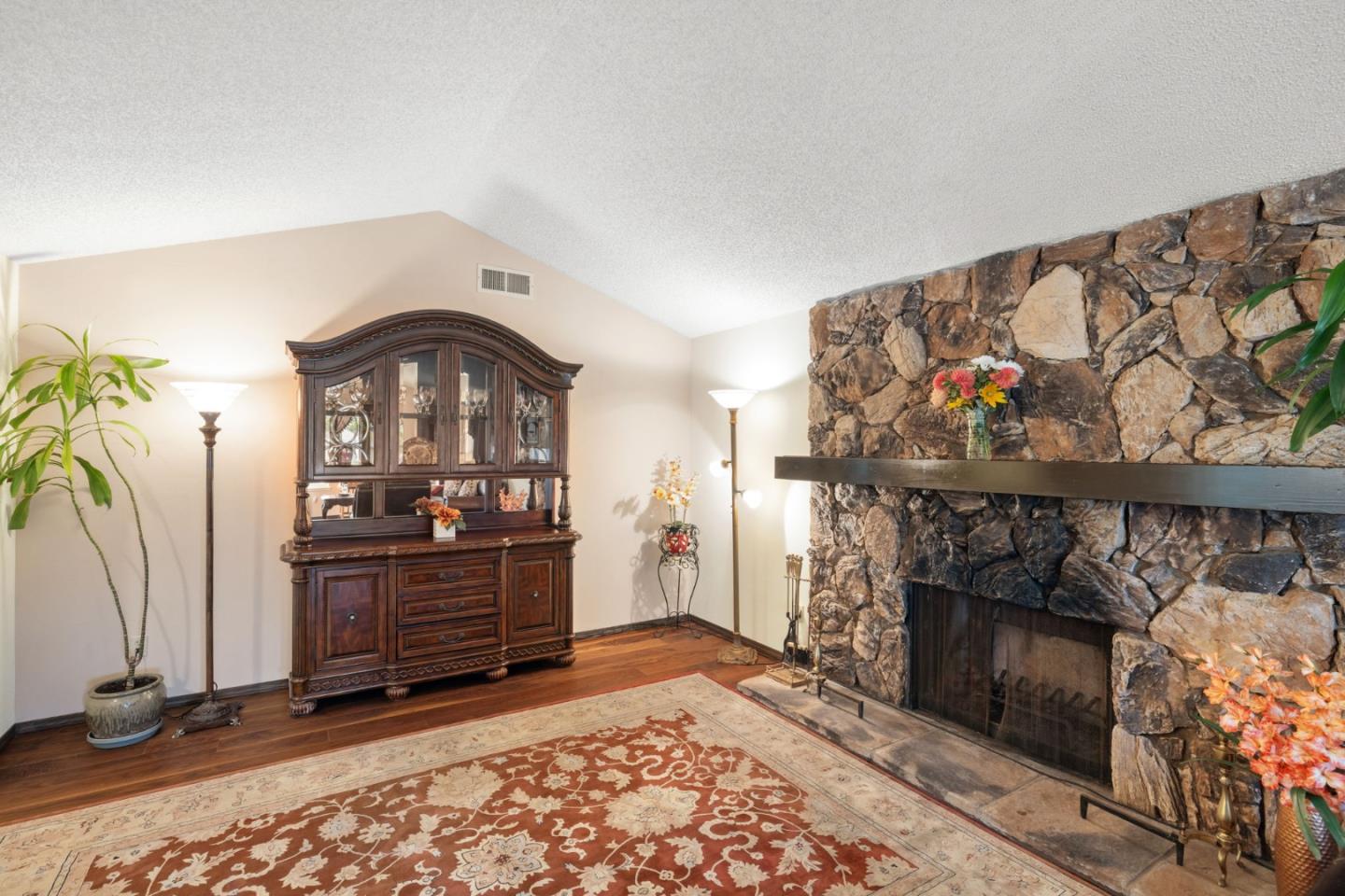 Detail Gallery Image 12 of 69 For 1527 Hawser Ln, Half Moon Bay,  CA 94019 - 3 Beds | 2 Baths