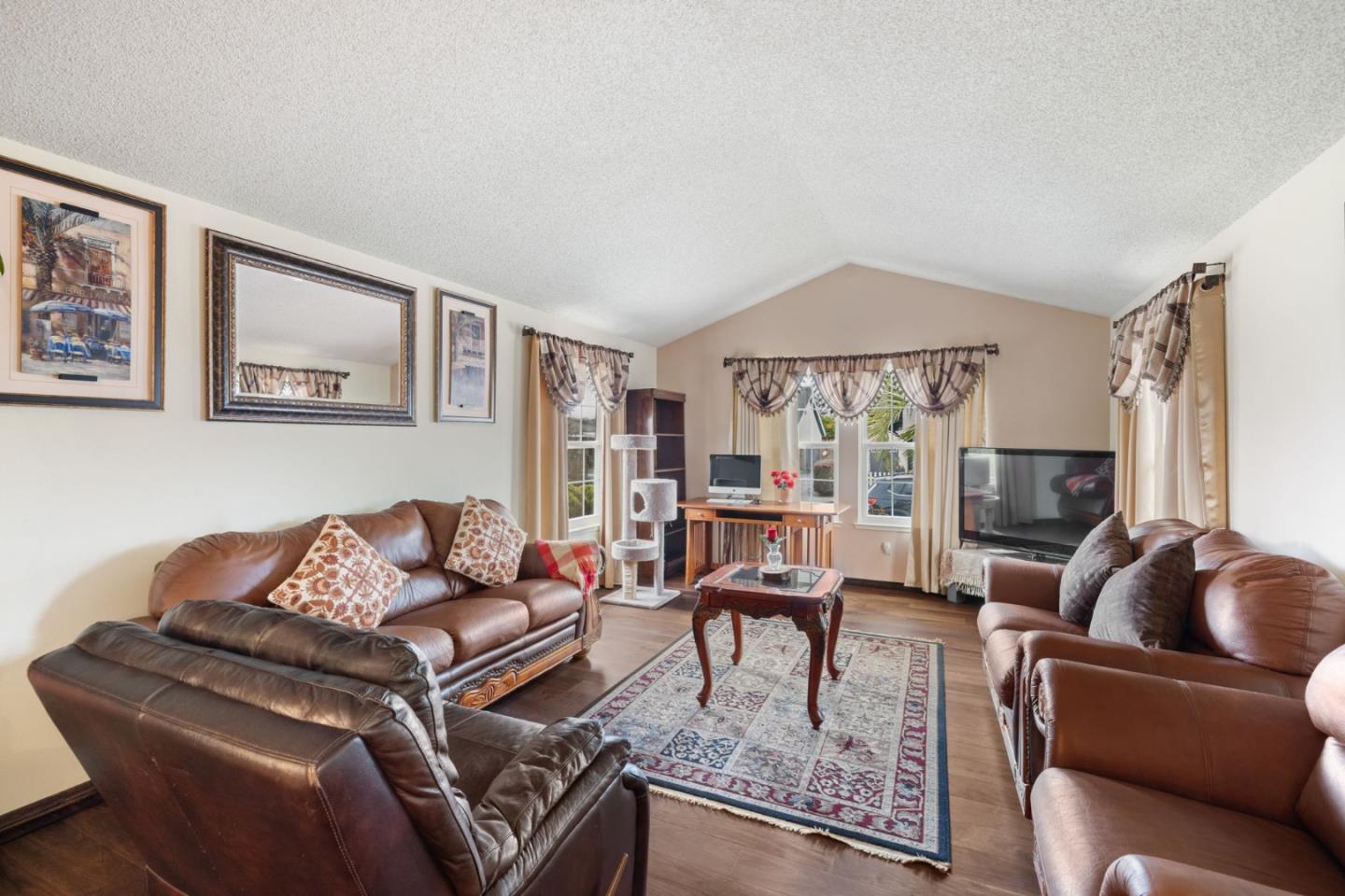 Detail Gallery Image 15 of 69 For 1527 Hawser Ln, Half Moon Bay,  CA 94019 - 3 Beds | 2 Baths