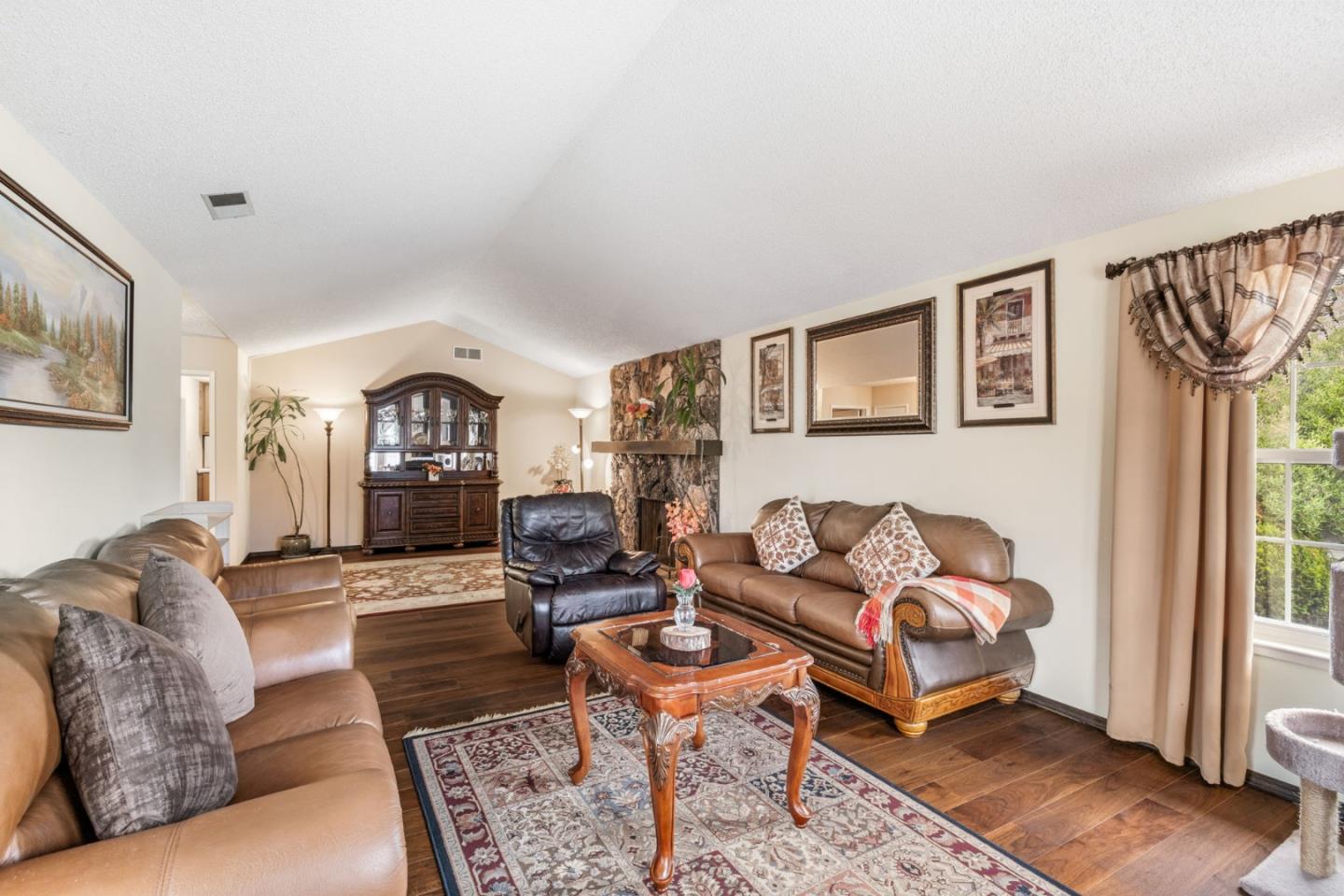 Detail Gallery Image 17 of 69 For 1527 Hawser Ln, Half Moon Bay,  CA 94019 - 3 Beds | 2 Baths