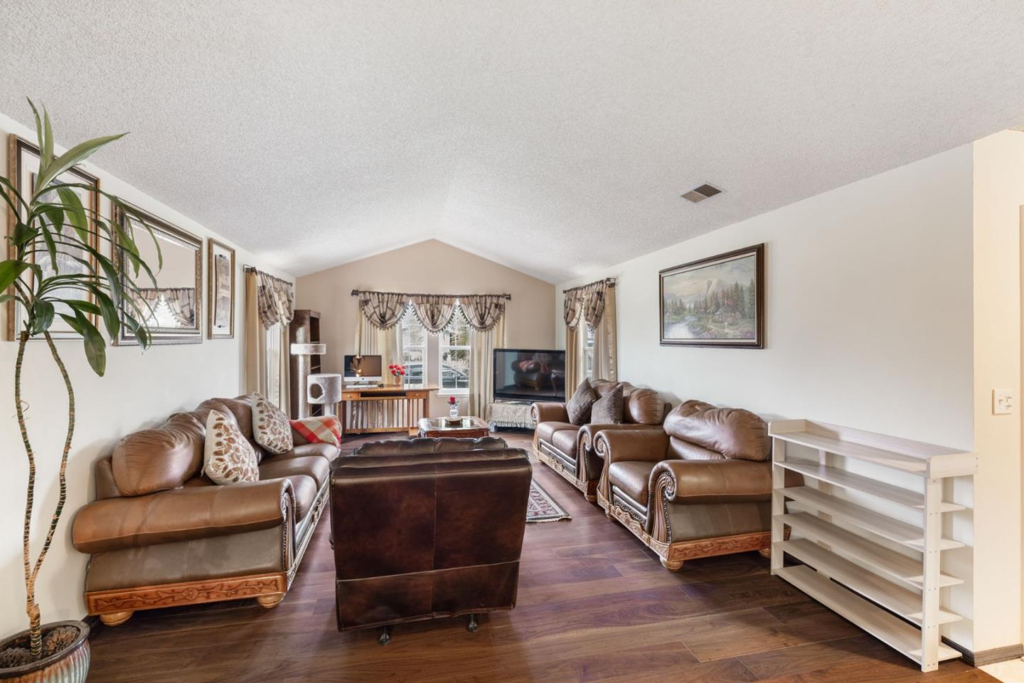 Detail Gallery Image 19 of 69 For 1527 Hawser Ln, Half Moon Bay,  CA 94019 - 3 Beds | 2 Baths