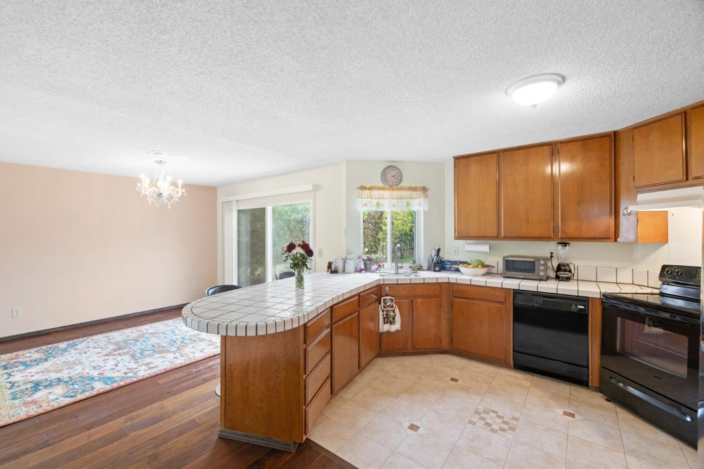 Detail Gallery Image 26 of 69 For 1527 Hawser Ln, Half Moon Bay,  CA 94019 - 3 Beds | 2 Baths
