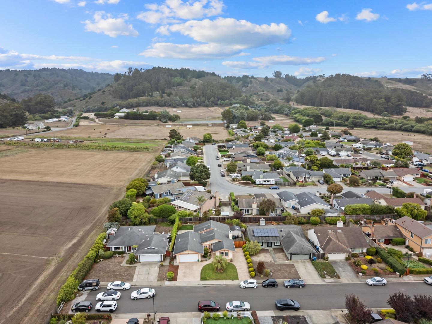 Detail Gallery Image 66 of 69 For 1527 Hawser Ln, Half Moon Bay,  CA 94019 - 3 Beds | 2 Baths
