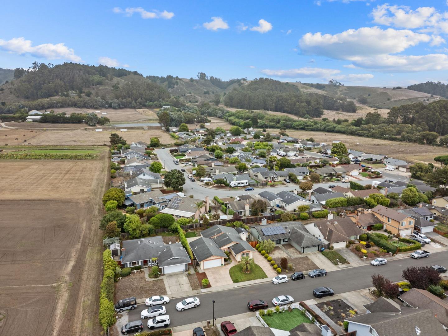 Detail Gallery Image 67 of 69 For 1527 Hawser Ln, Half Moon Bay,  CA 94019 - 3 Beds | 2 Baths