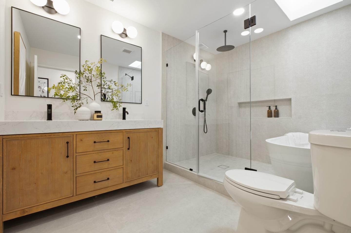 Detail Gallery Image 20 of 51 For 540 Sapphire St, Redwood City,  CA 94062 - 4 Beds | 2/1 Baths