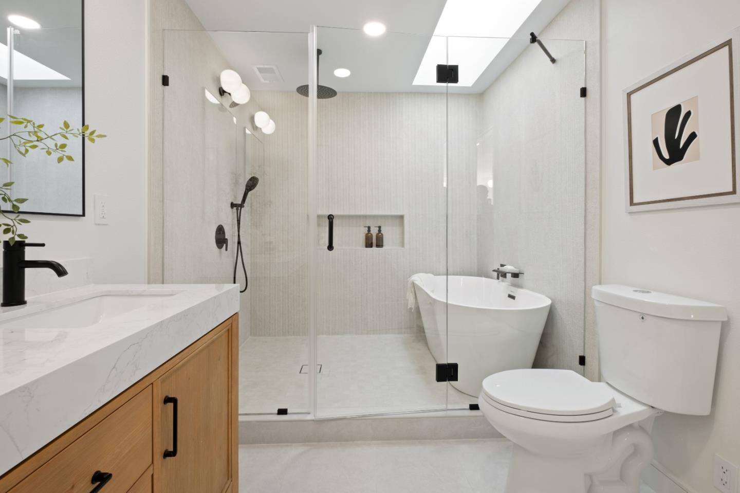 Detail Gallery Image 21 of 51 For 540 Sapphire St, Redwood City,  CA 94062 - 4 Beds | 2/1 Baths