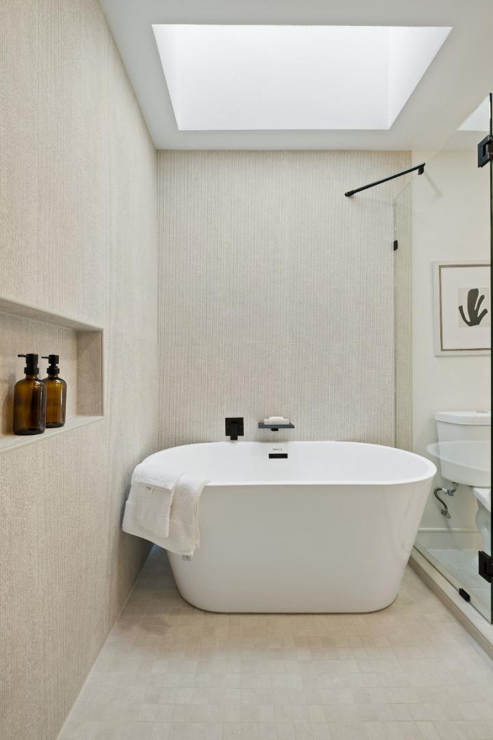 Detail Gallery Image 22 of 51 For 540 Sapphire St, Redwood City,  CA 94062 - 4 Beds | 2/1 Baths
