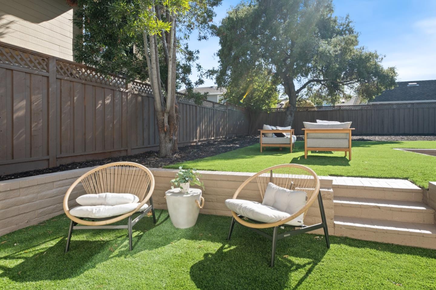 Detail Gallery Image 29 of 51 For 540 Sapphire St, Redwood City,  CA 94062 - 4 Beds | 2/1 Baths