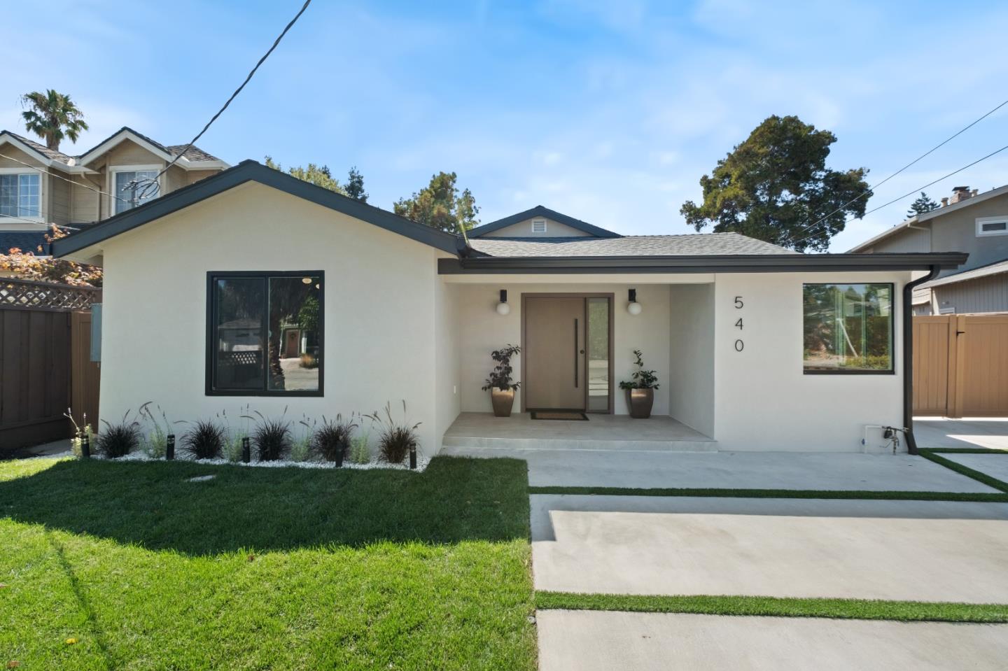 Detail Gallery Image 37 of 51 For 540 Sapphire St, Redwood City,  CA 94062 - 4 Beds | 2/1 Baths