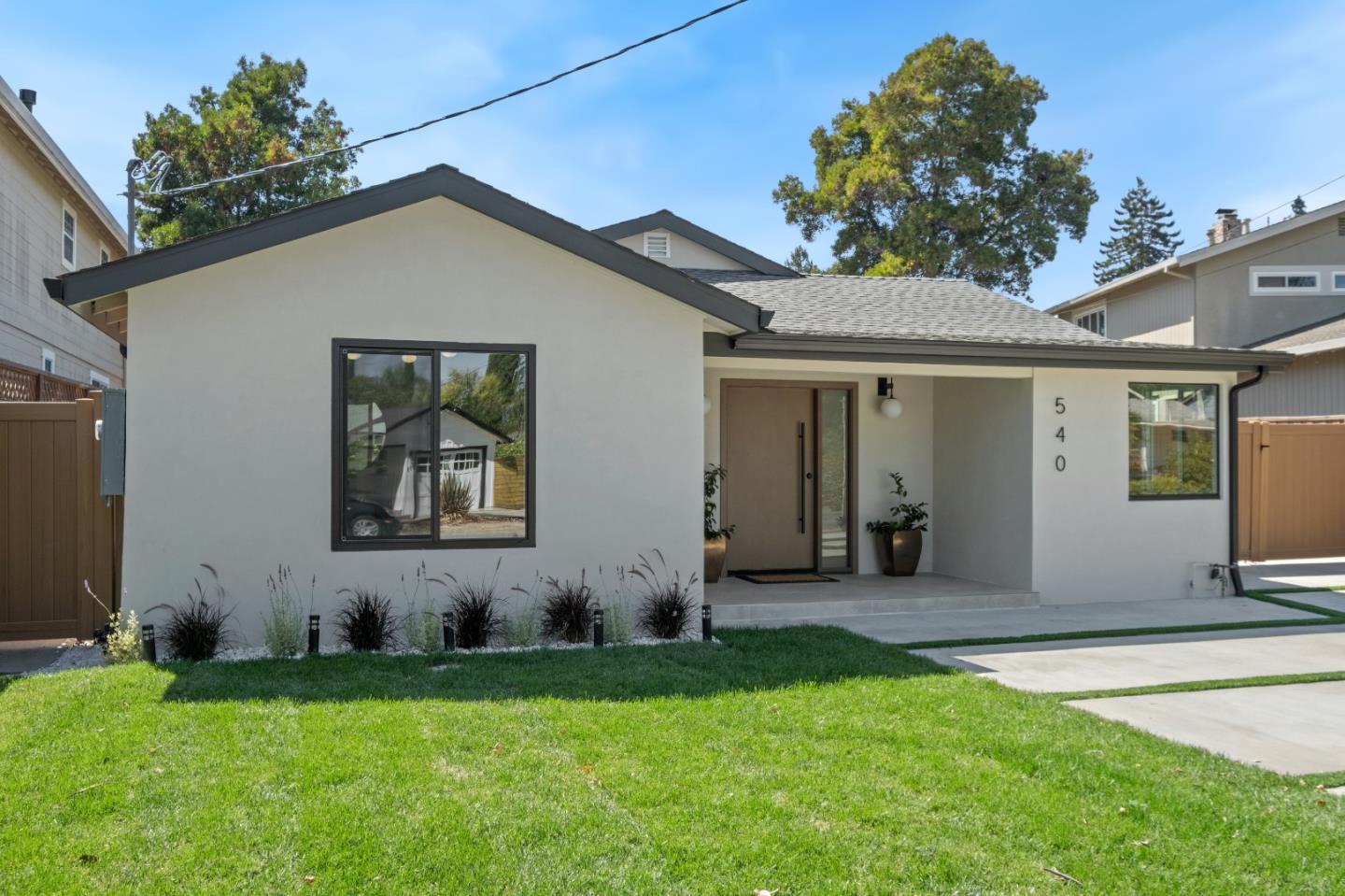 Detail Gallery Image 38 of 51 For 540 Sapphire St, Redwood City,  CA 94062 - 4 Beds | 2/1 Baths