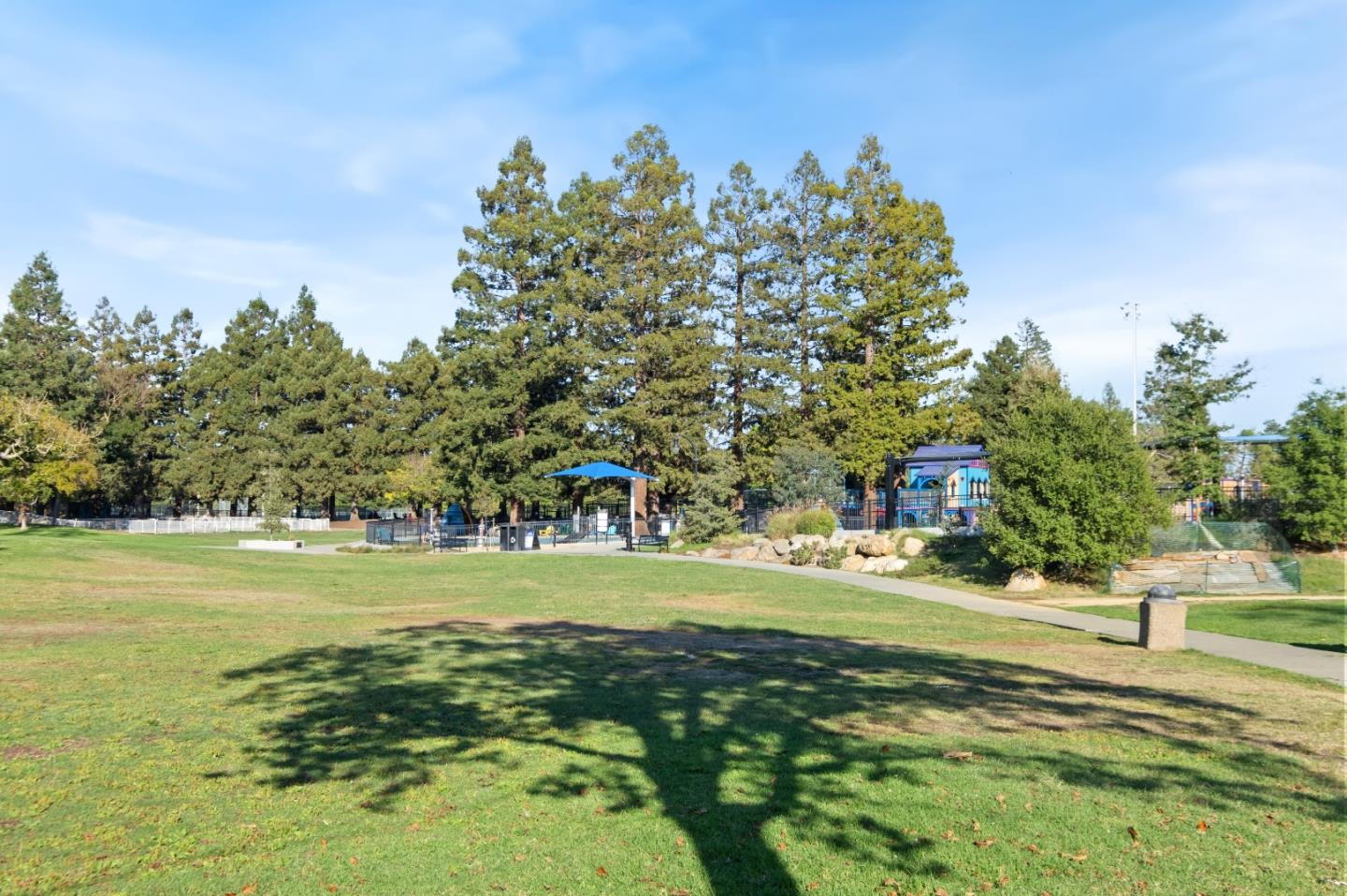 Detail Gallery Image 50 of 51 For 540 Sapphire St, Redwood City,  CA 94062 - 4 Beds | 2/1 Baths