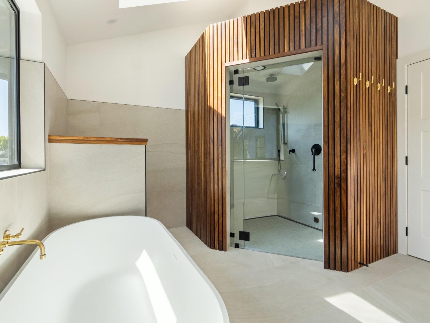 Detail Gallery Image 24 of 51 For 3240 N Main St, Soquel,  CA 95073 - 6 Beds | 5/1 Baths