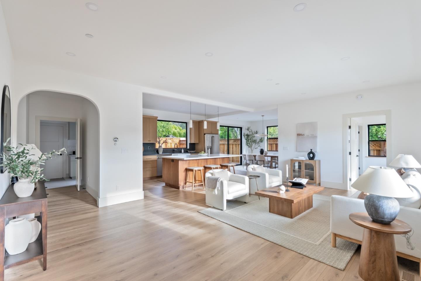 Detail Gallery Image 4 of 51 For 3240 N Main St, Soquel,  CA 95073 - 6 Beds | 5/1 Baths