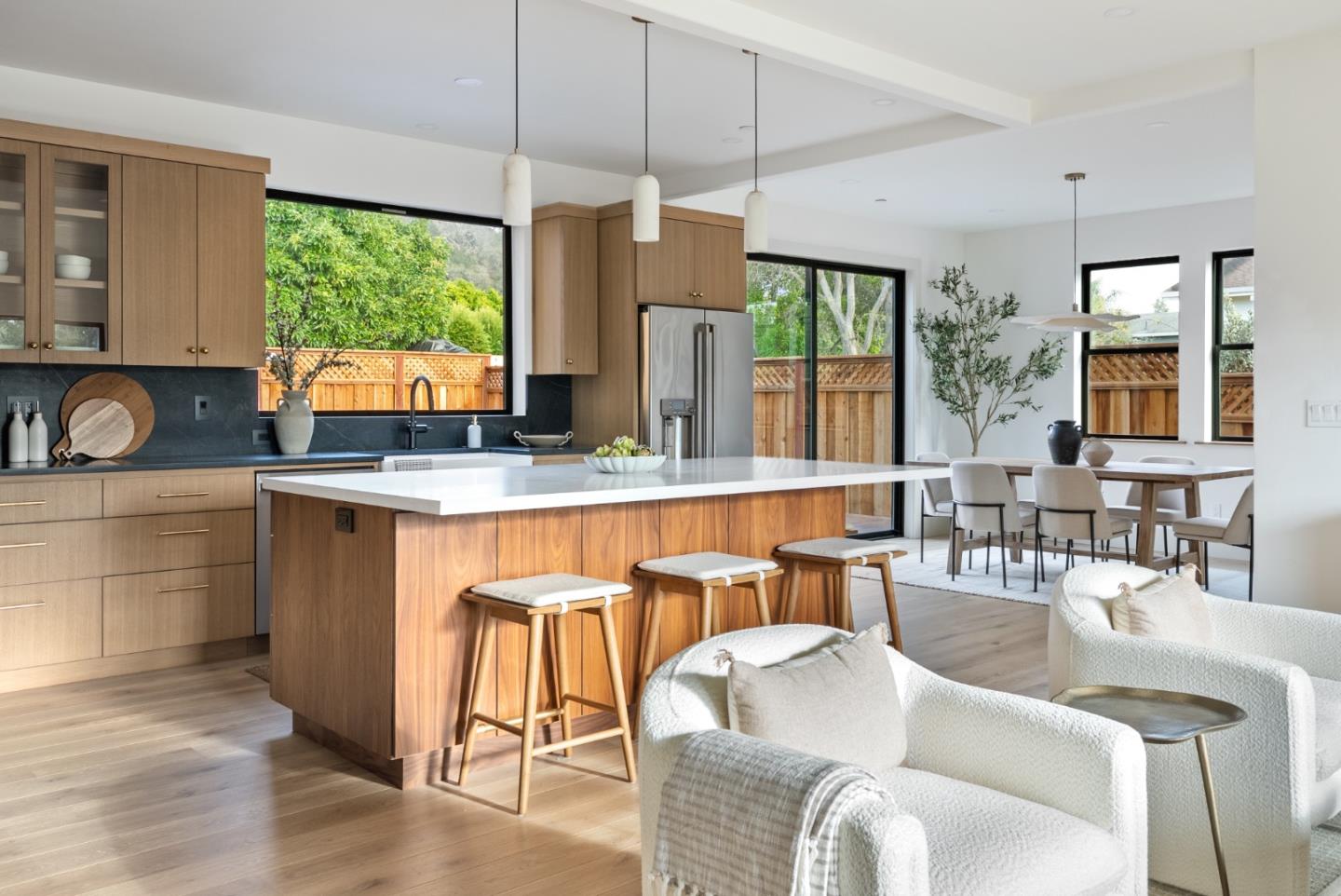 Detail Gallery Image 9 of 51 For 3240 N Main St, Soquel,  CA 95073 - 6 Beds | 5/1 Baths