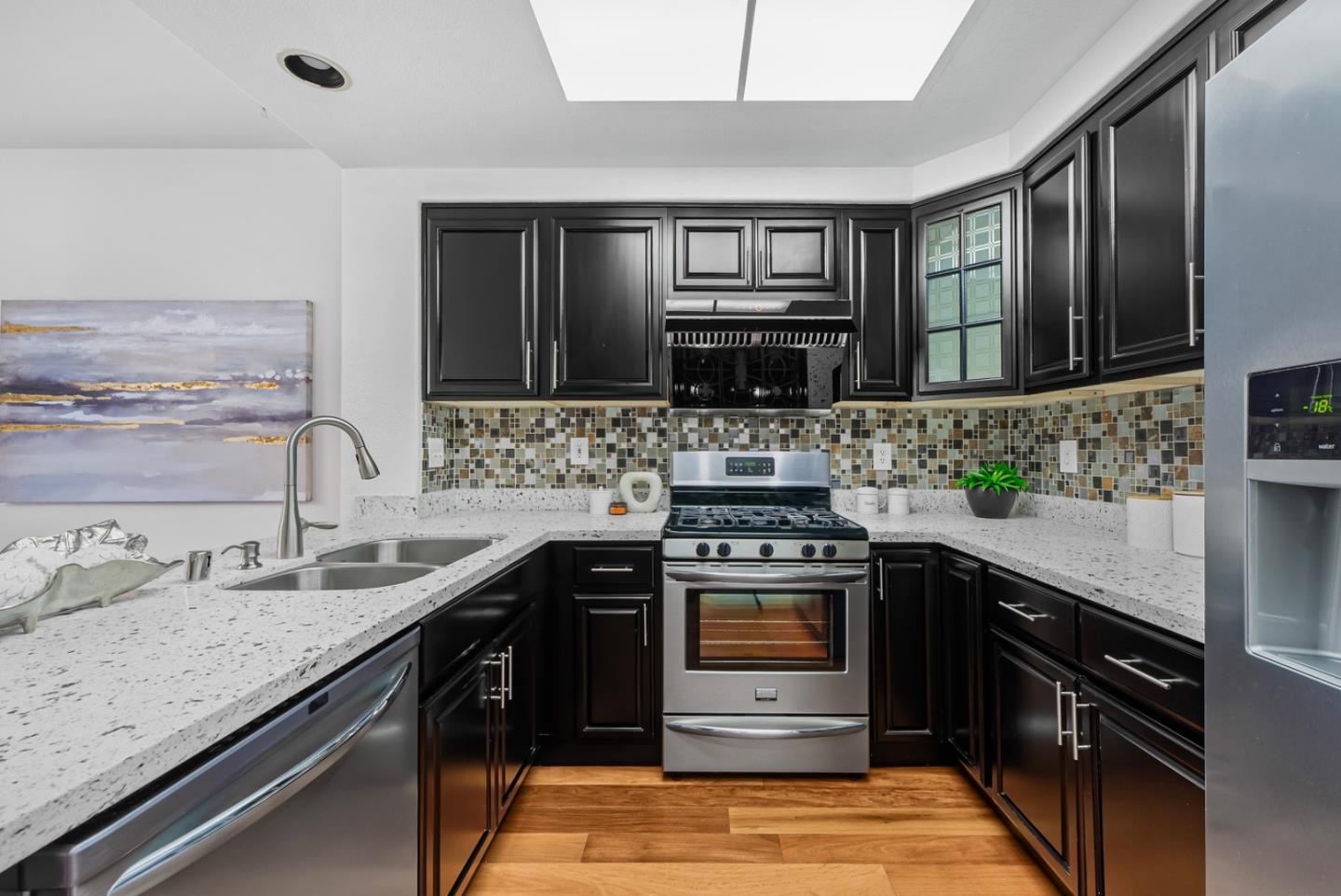 Detail Gallery Image 12 of 43 For 422 Camille Cir #14,  San Jose,  CA 95134 - 2 Beds | 2/1 Baths