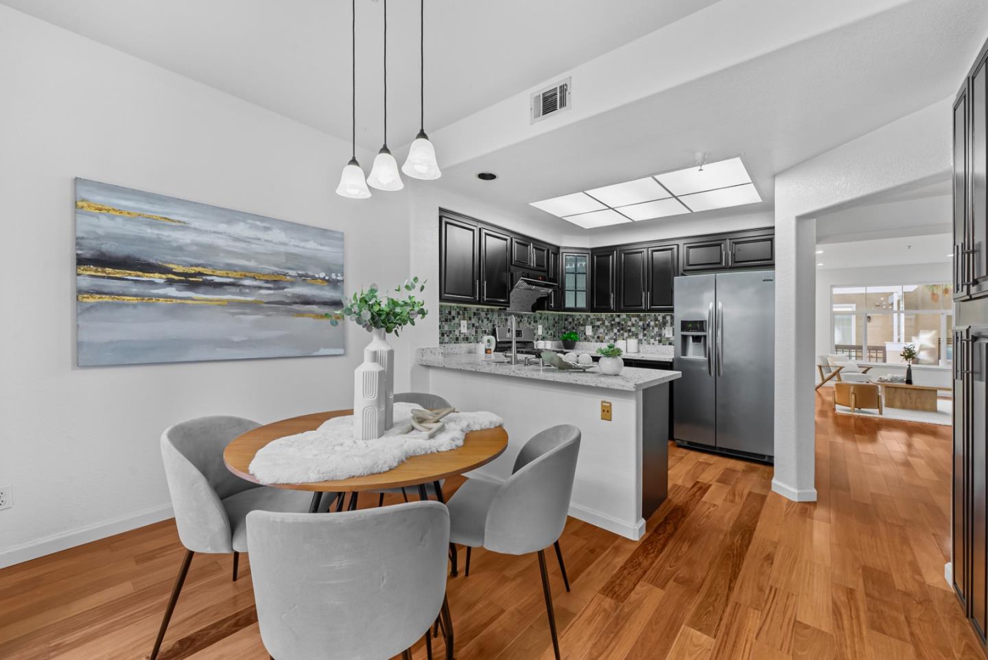 Detail Gallery Image 14 of 43 For 422 Camille Cir #14,  San Jose,  CA 95134 - 2 Beds | 2/1 Baths