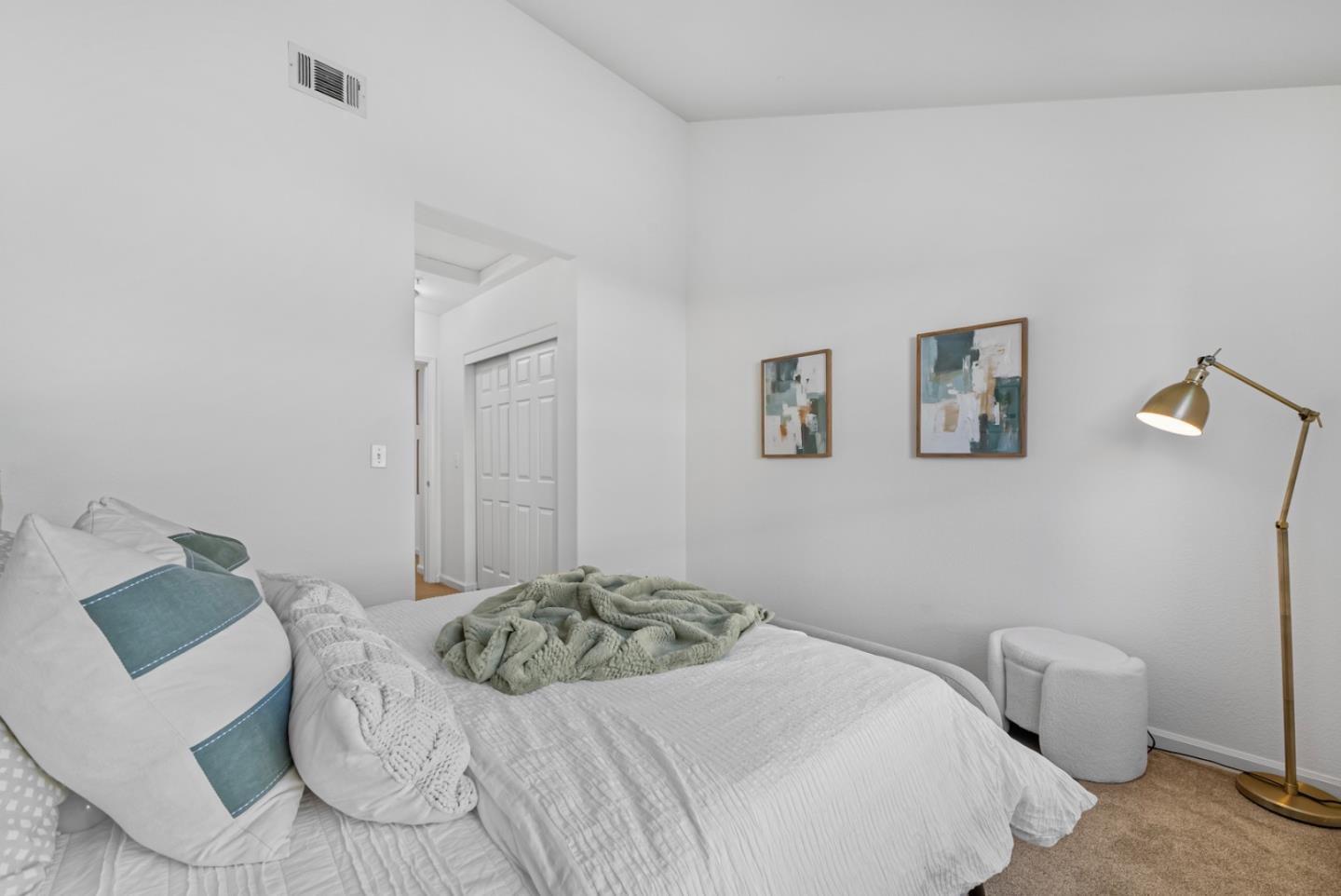 Detail Gallery Image 25 of 43 For 422 Camille Cir #14,  San Jose,  CA 95134 - 2 Beds | 2/1 Baths