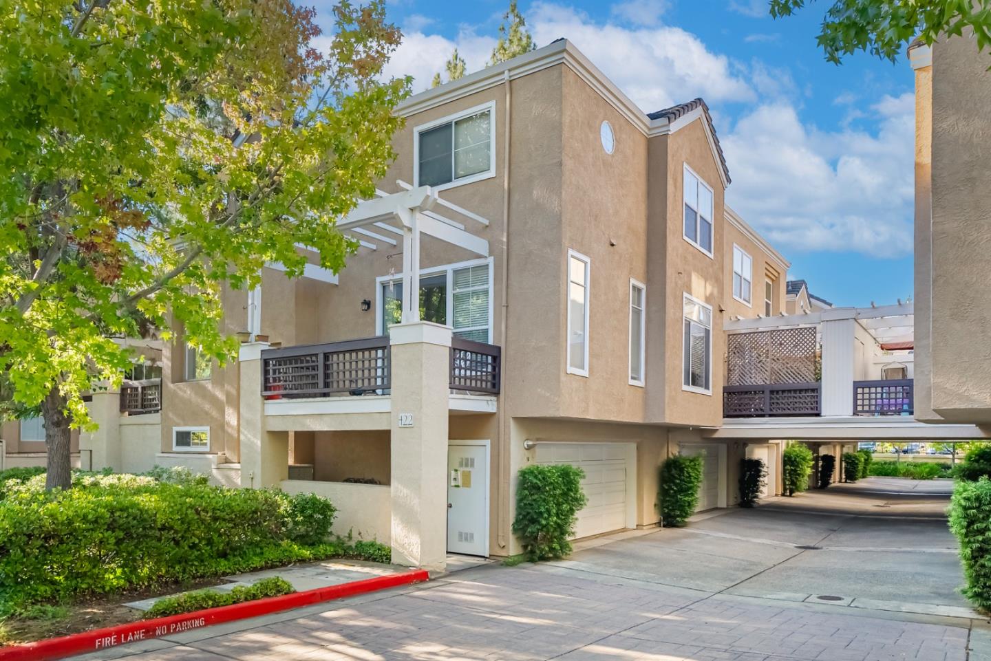 Detail Gallery Image 32 of 43 For 422 Camille Cir #14,  San Jose,  CA 95134 - 2 Beds | 2/1 Baths