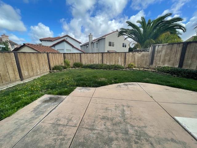 Detail Gallery Image 20 of 21 For 1049 Twin Creeks Dr, Salinas,  CA 93905 - 4 Beds | 2/1 Baths