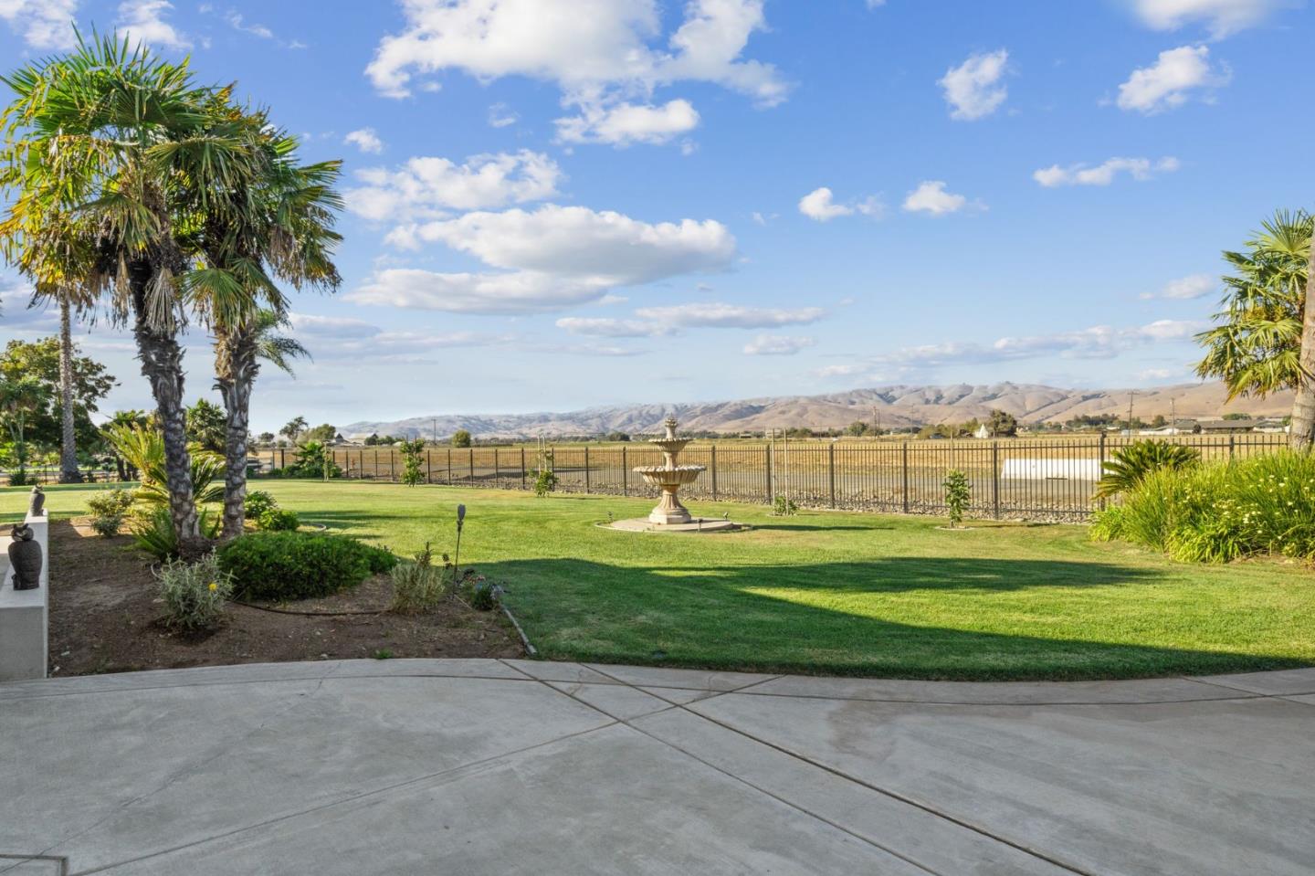 Detail Gallery Image 23 of 57 For 1353 Perry Ct, Hollister,  CA 95023 - 4 Beds | 2/1 Baths