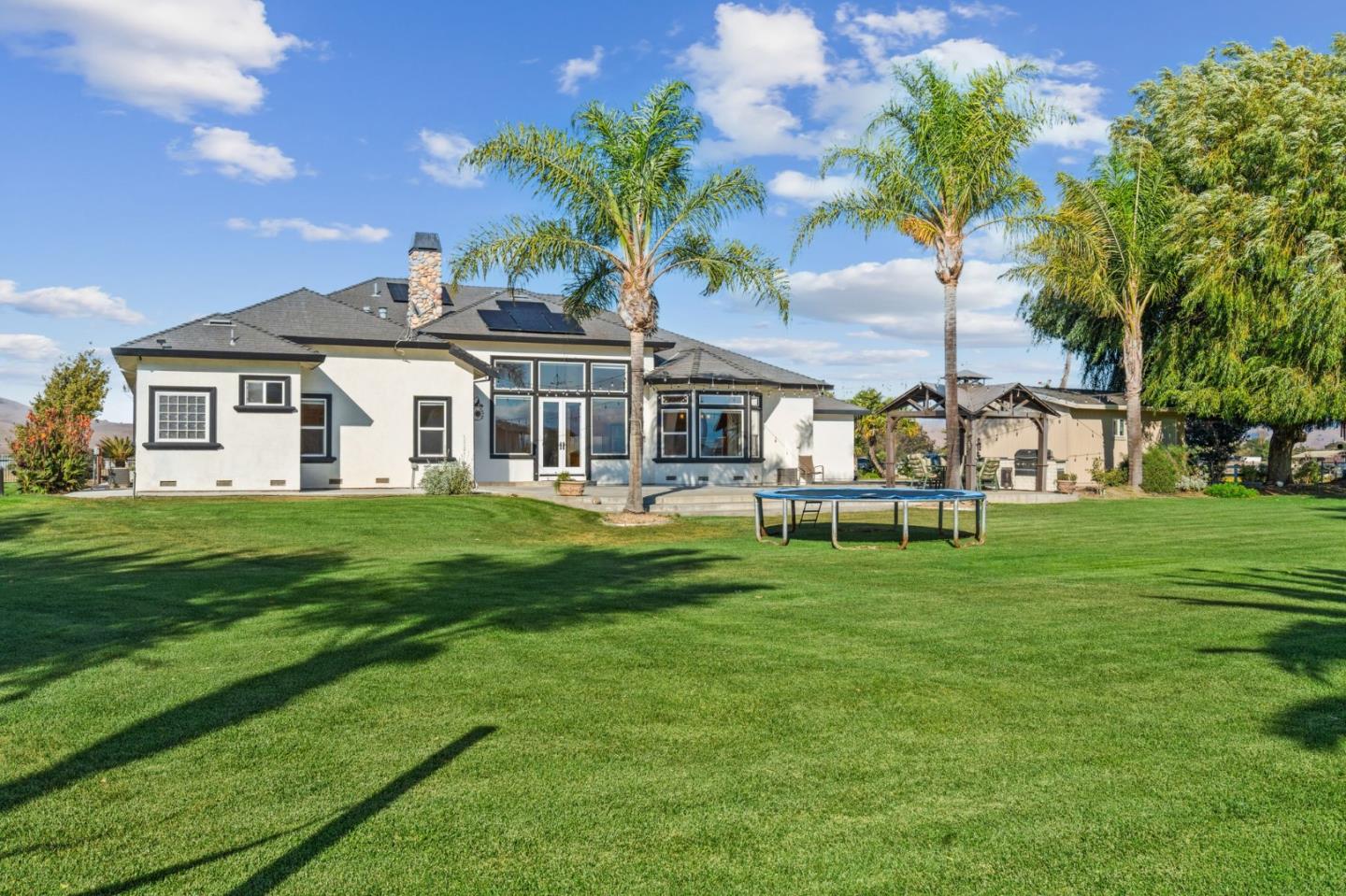 Detail Gallery Image 28 of 57 For 1353 Perry Ct, Hollister,  CA 95023 - 4 Beds | 2/1 Baths