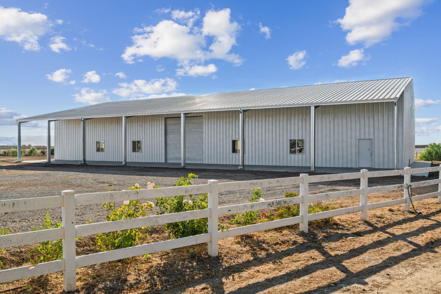 Detail Gallery Image 43 of 57 For 1353 Perry Ct, Hollister,  CA 95023 - 4 Beds | 2/1 Baths