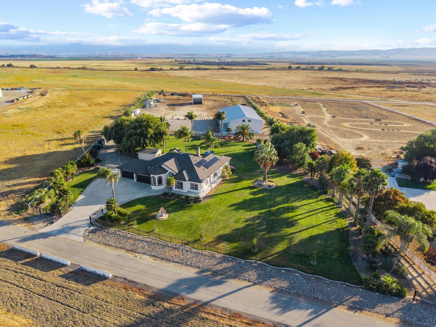 Detail Gallery Image 50 of 57 For 1353 Perry Ct, Hollister,  CA 95023 - 4 Beds | 2/1 Baths