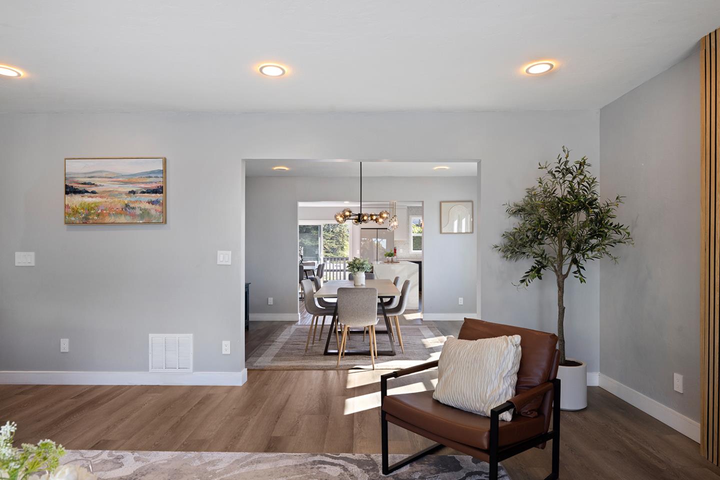 Detail Gallery Image 18 of 78 For 488 Monterey Rd, Pacifica,  CA 94044 - 5 Beds | 3 Baths