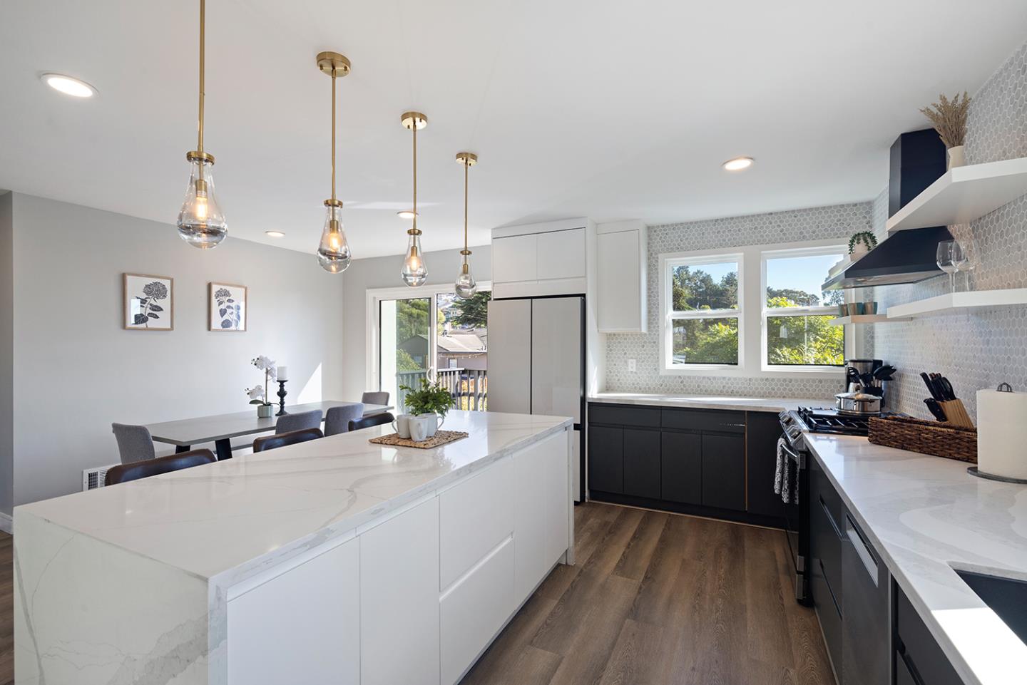 Detail Gallery Image 33 of 78 For 488 Monterey Rd, Pacifica,  CA 94044 - 5 Beds | 3 Baths
