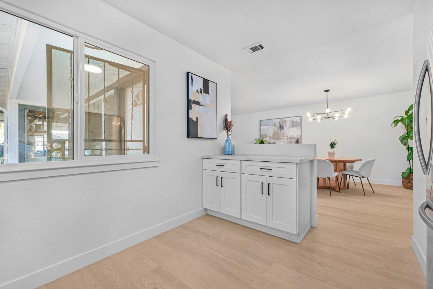 Detail Gallery Image 10 of 34 For 5904 Skylinks Way, Livermore,  CA 94551 - 3 Beds | 2 Baths