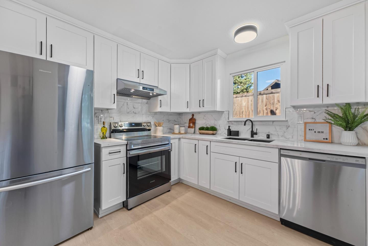 Detail Gallery Image 12 of 34 For 5904 Skylinks Way, Livermore,  CA 94551 - 3 Beds | 2 Baths