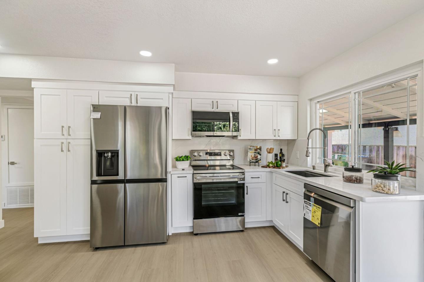 Detail Gallery Image 14 of 45 For 1997 Lowney Way, San Jose,  CA 95131 - 4 Beds | 2 Baths